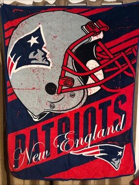 New England Patriots NFL Helmet Tapestry 60 x 80 Northwest  blanket.